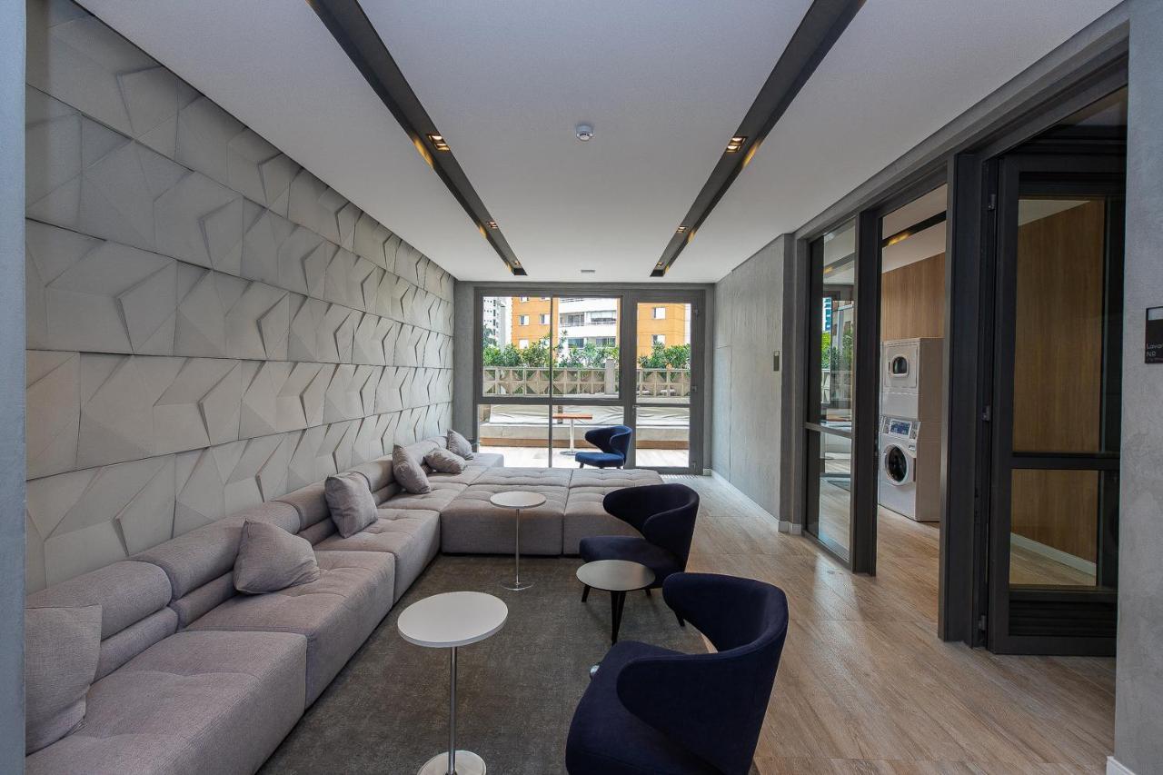Apartamento Agradavel Em Moema, 250m Do Metro São Paulo