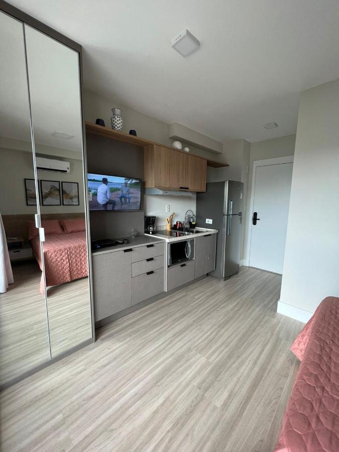Agradavel Em Moema, 250m Do Metro Apartamento